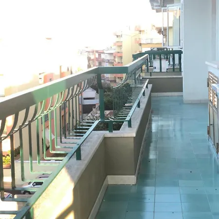 Апартаменты Golden House *