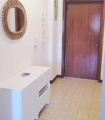 Golden House Apartment *